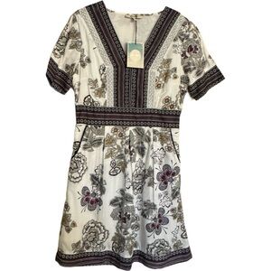 Bohemian Floral Ella Moon Dress Size S Floral V Neck Lace White NEW